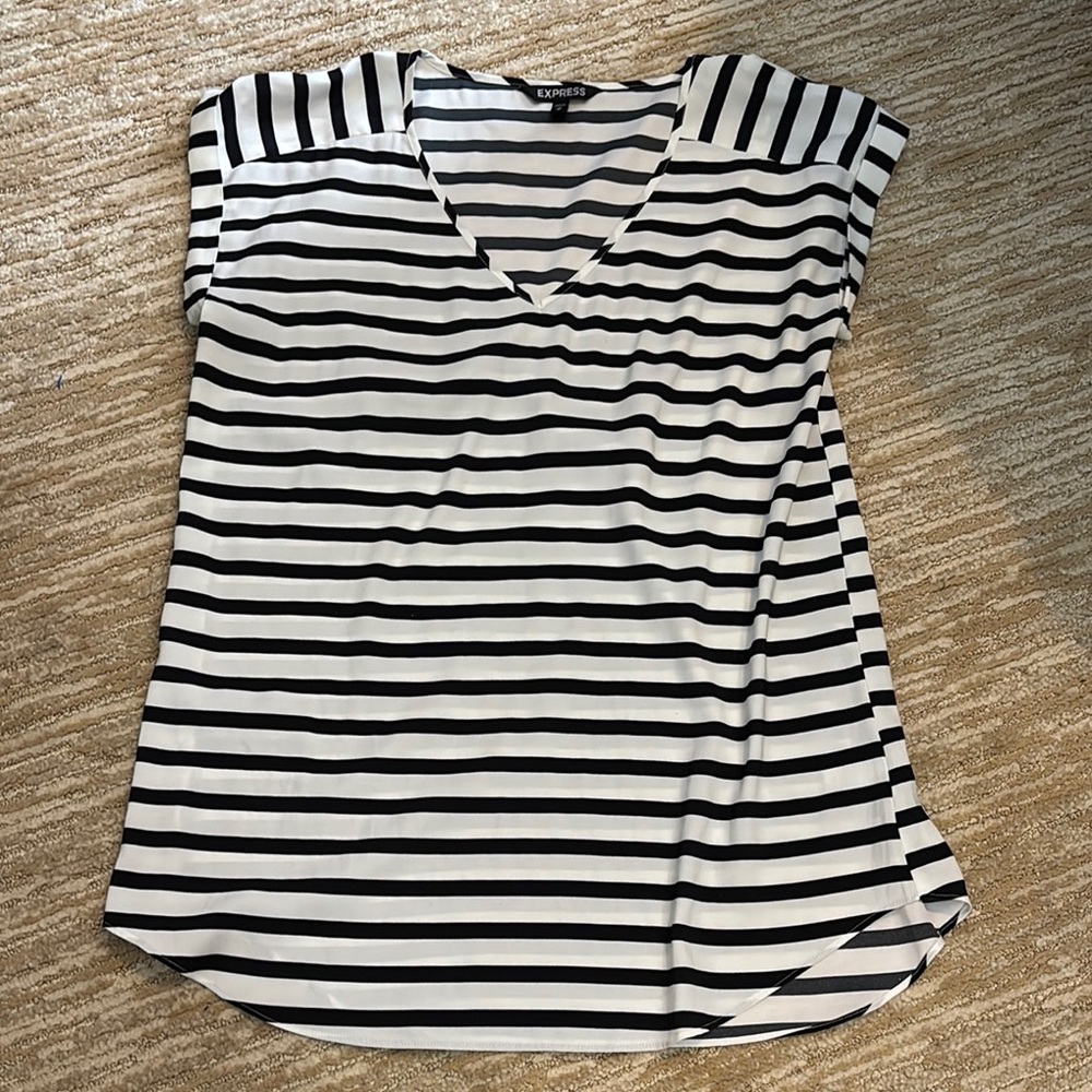 Express Black and White Cap Sleeve Blouse
